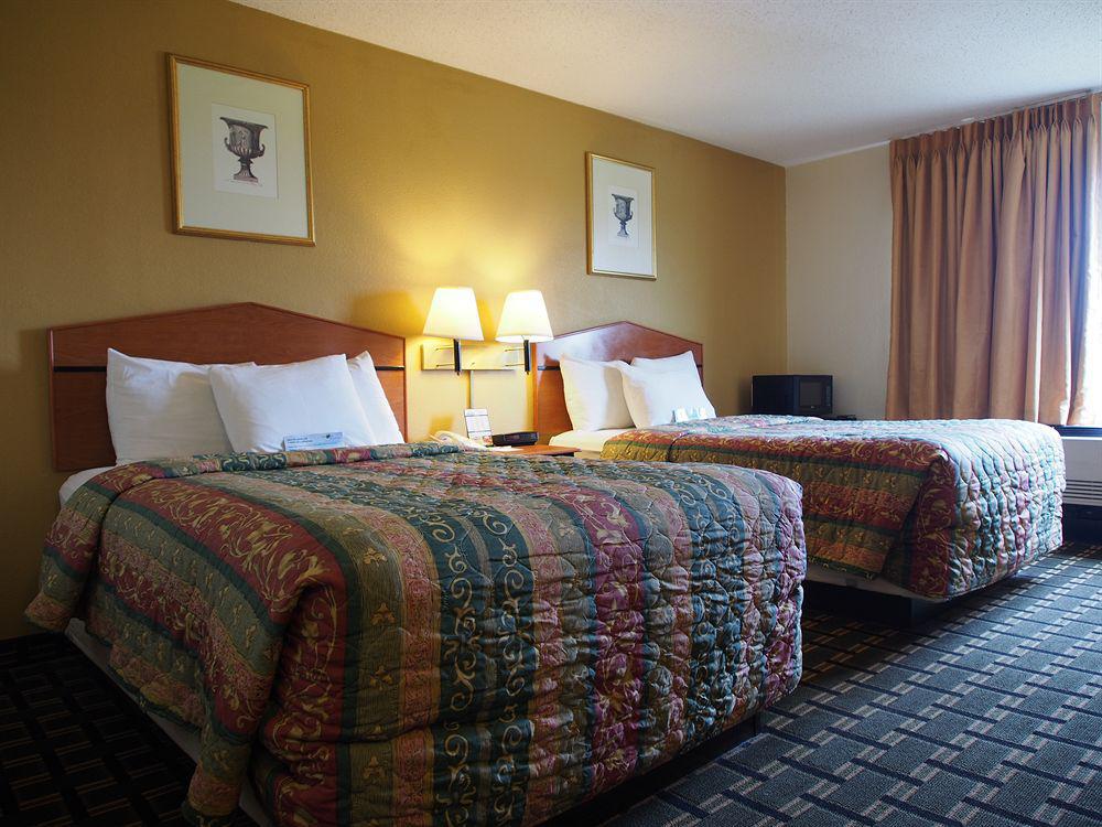 Days Inn By Wyndham Florence Cincinnati Area Dış mekan fotoğraf