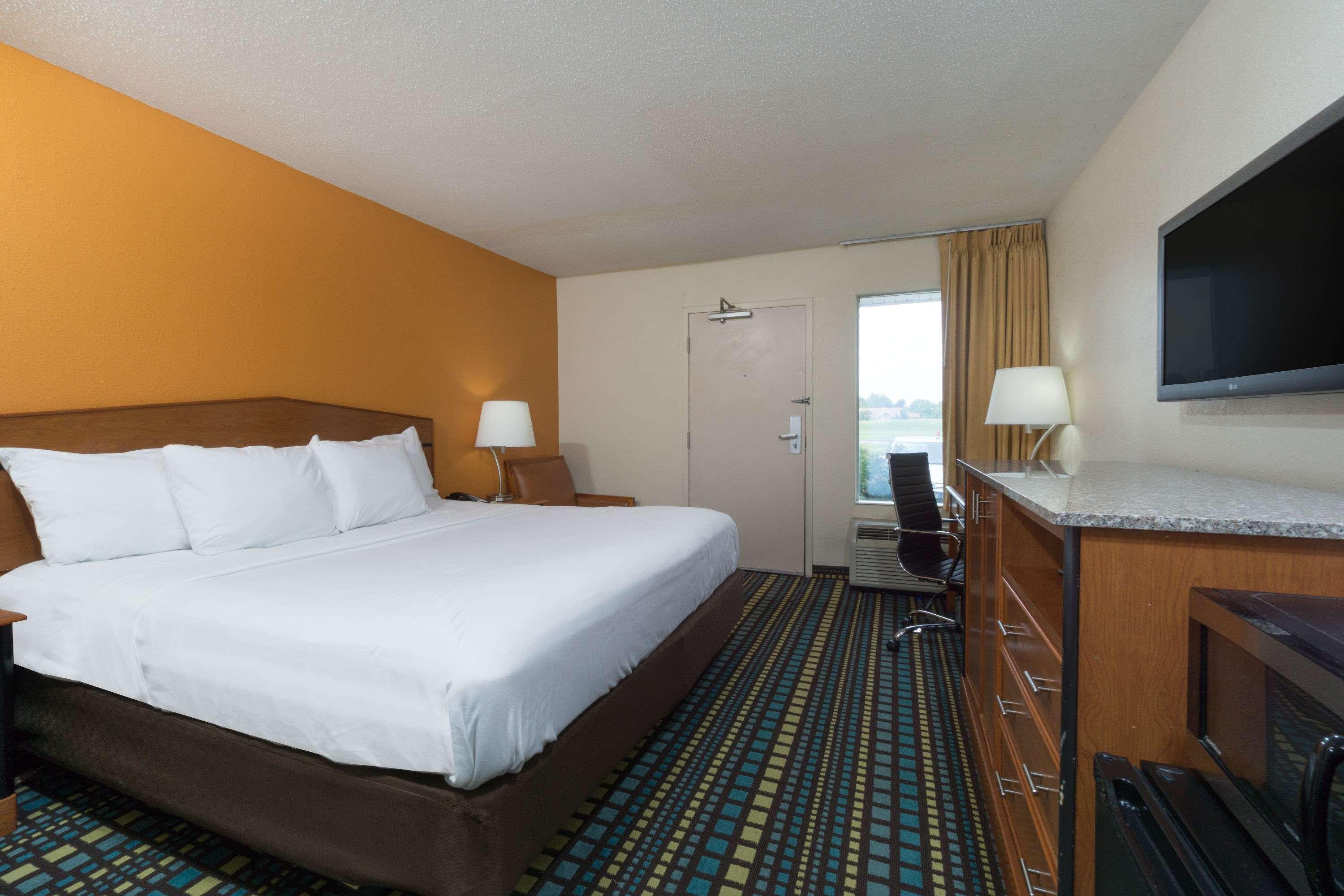 Days Inn By Wyndham Florence Cincinnati Area Dış mekan fotoğraf