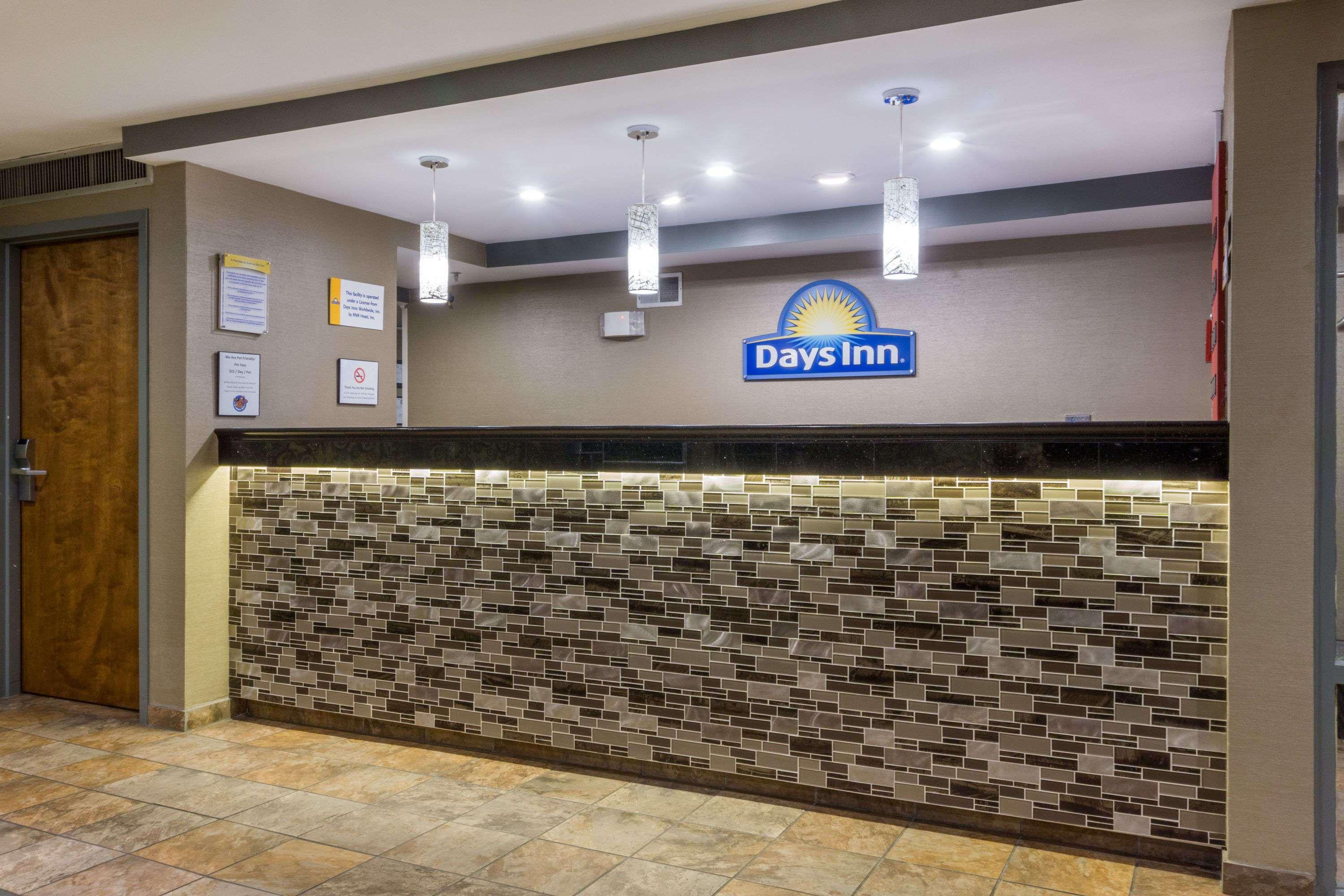 Days Inn By Wyndham Florence Cincinnati Area Dış mekan fotoğraf