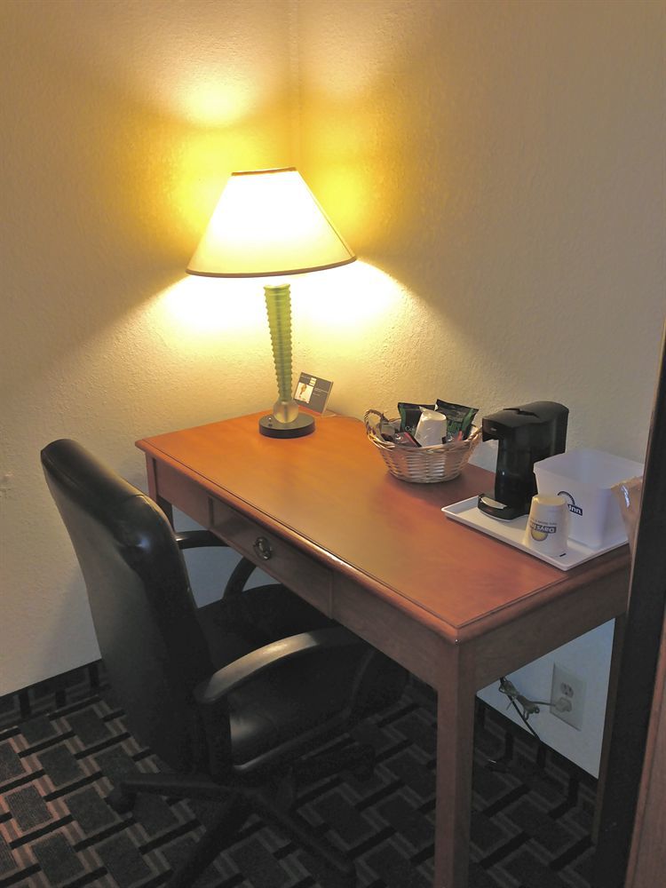 Days Inn By Wyndham Florence Cincinnati Area Dış mekan fotoğraf
