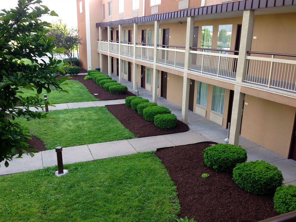 Days Inn By Wyndham Florence Cincinnati Area Dış mekan fotoğraf