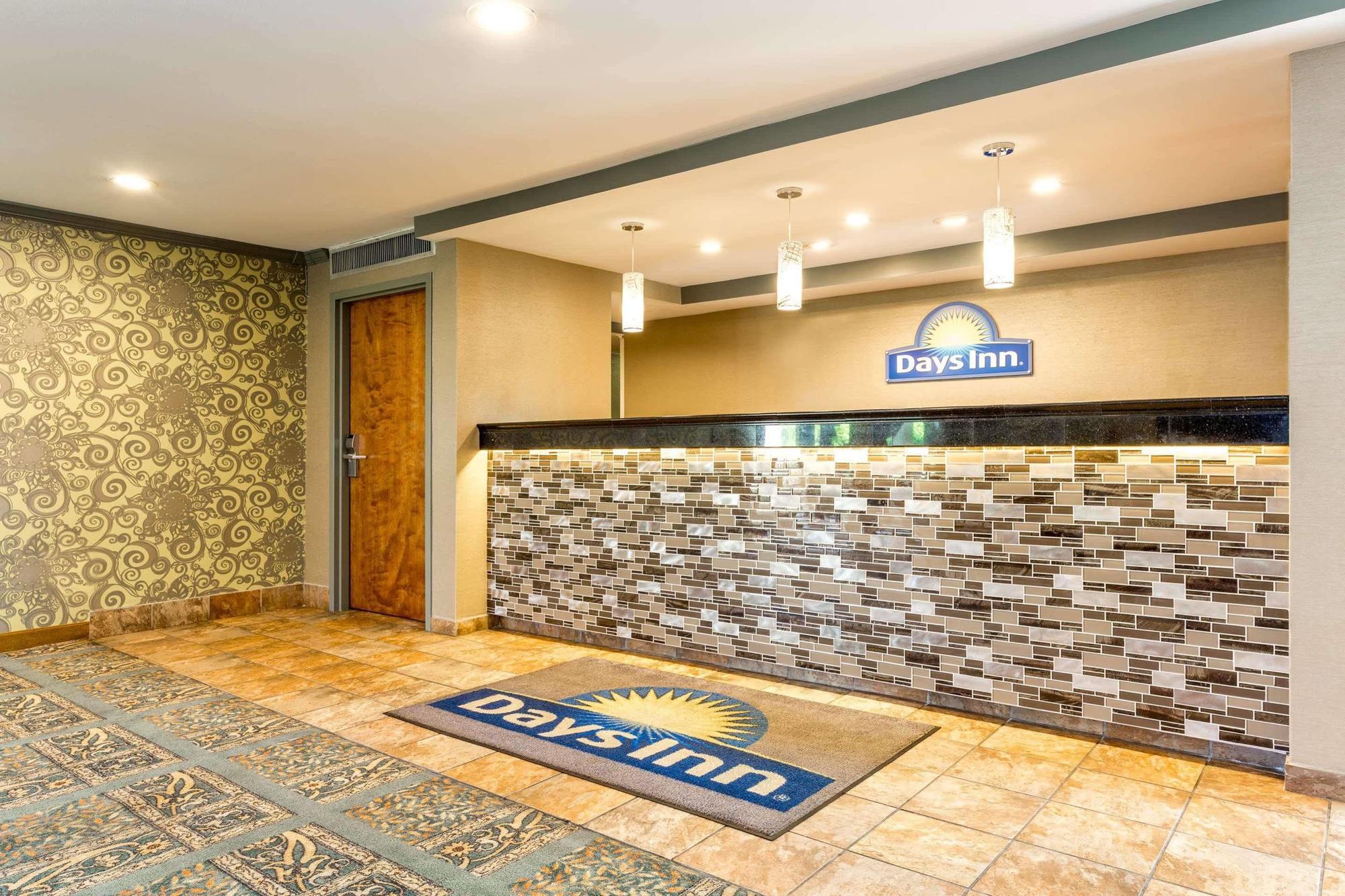 Days Inn By Wyndham Florence Cincinnati Area Dış mekan fotoğraf